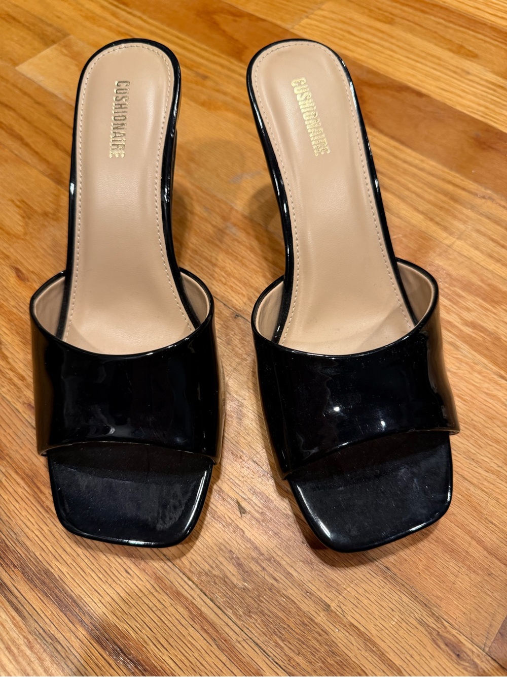 Cushionaire Black Patent Slide Heels for Women